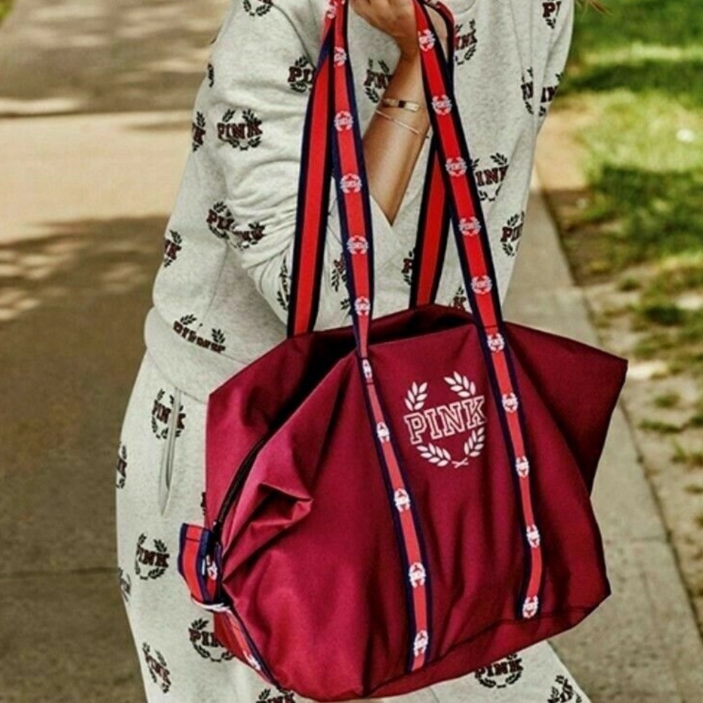 PINK Victoria’s Secret Duffle Bag Overnight Weekender Maroon Double Strap Zip Up